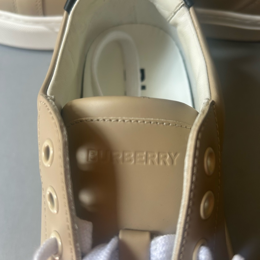 BURBERRY  Men's RANGLETON SNEAKER HONEY & BLACK SIZE 41 - Picture 5 of 8